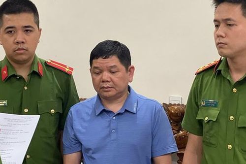 Bắt trưởng khoa Dược Bệnh viện Đa khoa tỉnh Sơn La liên quan vụ Việt Á