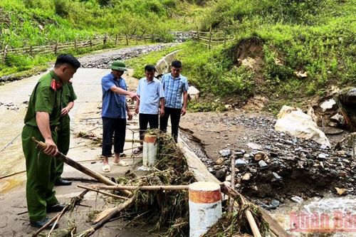 Mưa lớn ở Mường Lát (Thanh Hóa) gây thiệt hại