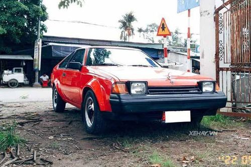 Cận cảnh Toyota Celica GTS 1983 'ông cụ' hàng hiếm tại Việt Nam