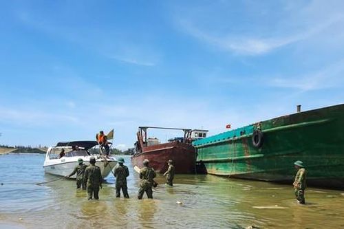 Bắt tàu chở hàng tông chìm tàu cá khiến 3 ngư dân tử vong ở Quảng Nam
