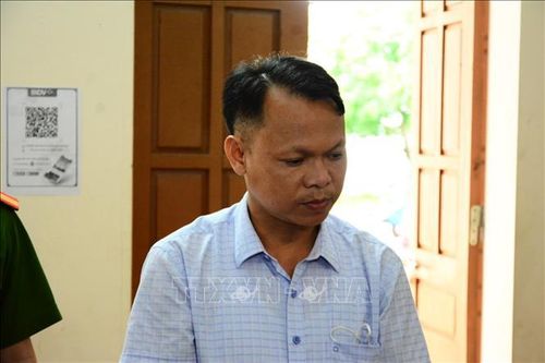 Khởi tố đối tượng lợi dụng chức vụ, quyền hạn trong khi thi hành công vụ