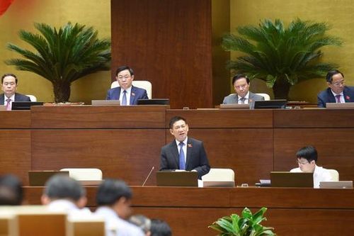 Bộ trưởng Hồ Đức Phớc: Sẽ nghiên cứu giảm thuế với xăng dầu