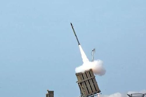 Ukraine kêu gọi Israel viện trợ hệ thống phòng không Vòm Sắt