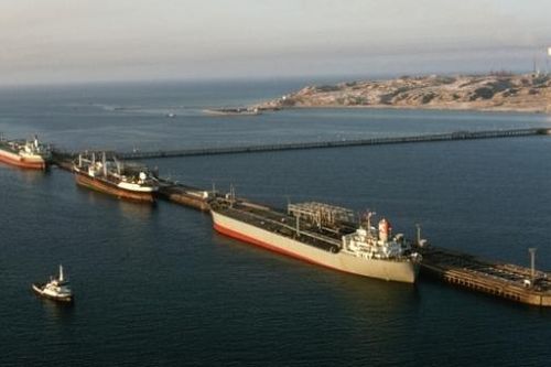 Mỹ có thể sẽ 'nhắm mắt làm ngơ' để dầu của Iran tuồn ra ngoài thị trường