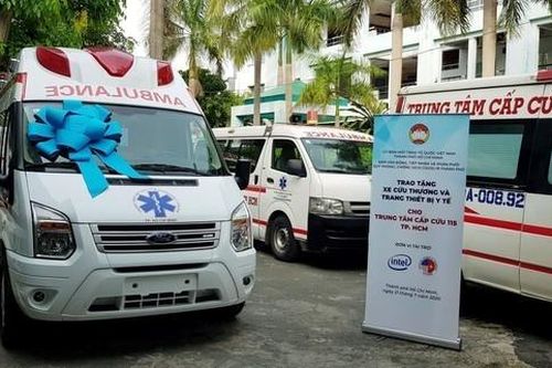 Tặng xe cấp cứu để chống dịch nhưng phải đóng thêm 600 triệu tiền thuế