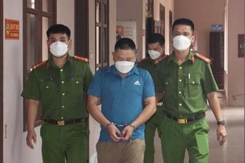 Kế toán xã thu tiền 'khống' của người dân với lí do 'Xây dựng nhà văn hóa'