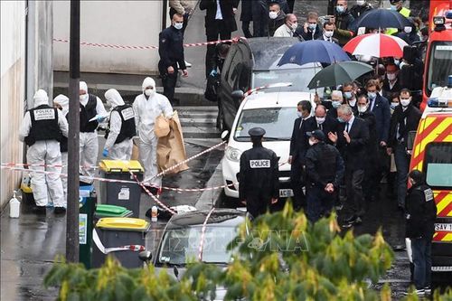 Italy bắt giữ các đối tượng liên quan vụ tấn công tòa soạn tạp chí Charlie Hebdo