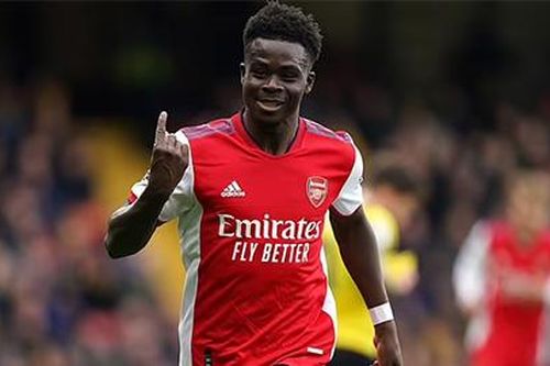 Man City và Liverpool tranh giành Saka