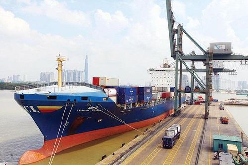 Chính phủ yêu cầu TP Hồ Chí Minh điều chỉnh phí hạ tầng cảng biển trong tháng 7