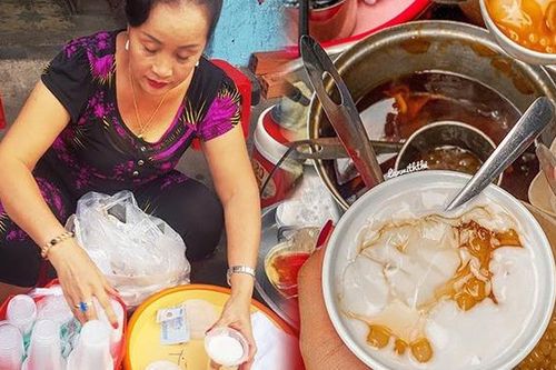 Gánh đậu hũ 30 năm, bán hàng nghìn bát mỗi ngày giữa phố Tây Sài Gòn
