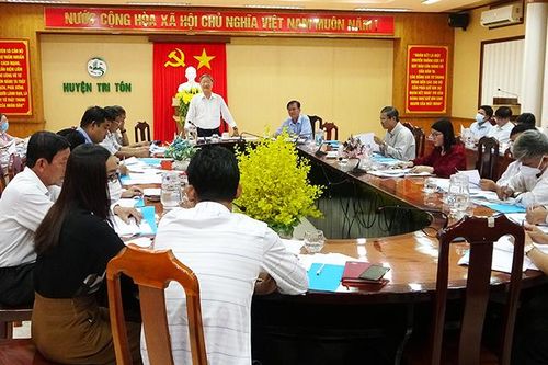 Tri Tôn triển khai đầu tư các dự án giảm nghèo