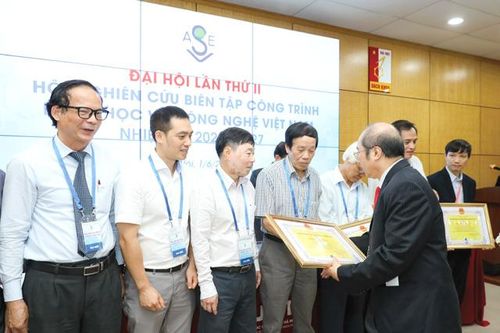 Nhà khoa học Đồng Tháp tham gia Ban chấp hành Hội nghiên cứu Biên tập công trình khoa học và công nghệ Việt Nam