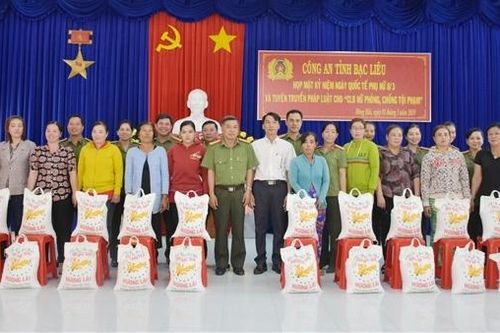 Hành trình 12 năm của Câu lạc bộ nữ phòng, chống tội phạm