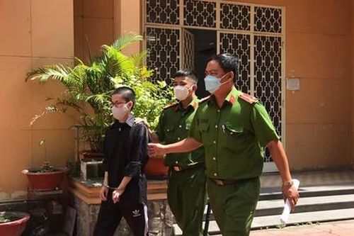 'Yêu' bé gái 11 tuổi quen nhau qua mạng, lãnh án 13 năm tù