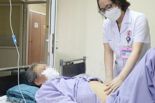 Viêm gan cấp do dùng thuốc 'gia truyền' chữa loét miệng