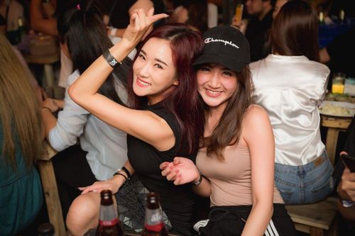 Lần đầu tiên số vụ quấy rối nơi công sở ở Hàn Quốc giảm