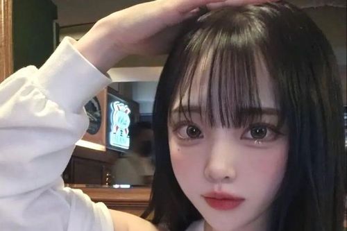 Nữ sinh siêu vòng một mặc kín vẫn nóng bỏng 'thiêu đốt' ánh nhìn