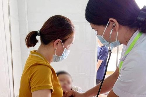 Quảng Trị: Cứu sống bé trai 2 tuổi bị rơi vào thùng chứa nước