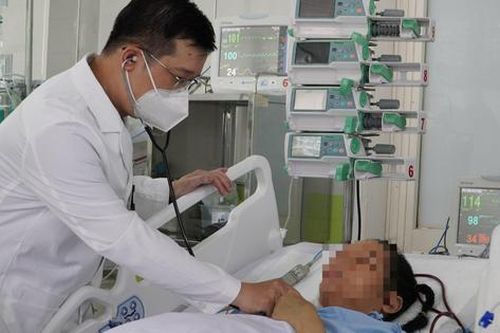Sản phụ 45 tuổi suýt tử vong do không biết mình mang thai