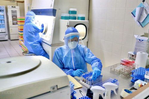 Vì sao nhiều bệnh viện công đang thiếu thuốc, hóa chất trầm trọng?