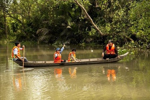 Nghiên cứu xây dựng thêm những sản phẩm du lịch đặc trưng của xứ Dừa