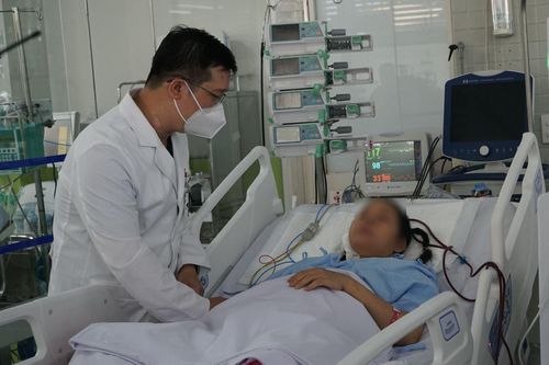 Cứu sống một phụ nữ có thai 5 tháng bị ngưng tim nhờ báo động đỏ liên viện