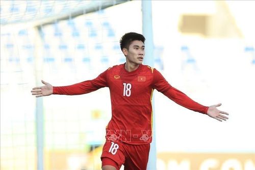 AFC ca ngợi cú đánh đầu 'xé lưới' U23 Malaysia của Nhâm Mạnh Dũng