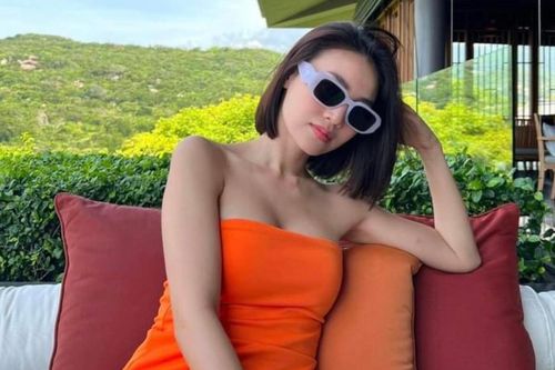 Lan Ngọc nhờ dân tình chỉnh ảnh và cái kết 'cười ra nước mắt'