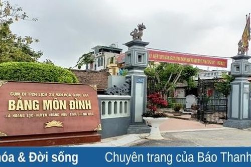 Về thăm 'làng di tích'