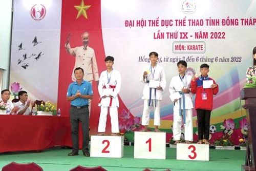Tranh tài hấp dẫn môn Karate