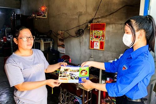 Ra quân triển khai chiến dịch diệt lăng quăng tại xã Ninh Phước