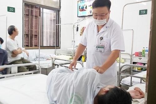Áp lực thi cử khiến nhiều học sinh phải nhập viện