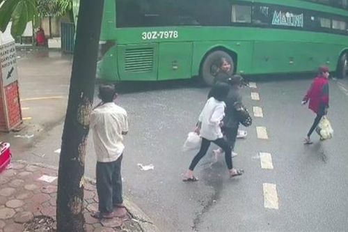 Giải cứu kịp thời 5 thiếu nữ bị lừa bán ra nước ngoài