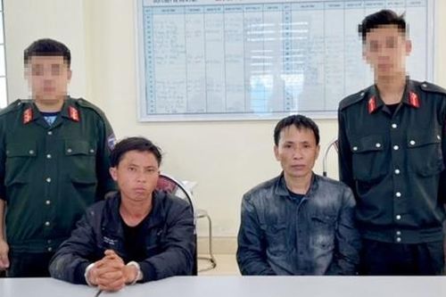 2 con nghiện 8 tiền án bị bắt cùng 600 viên ma túy