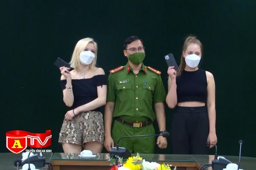 Lợi dụng sự sơ hở của người nước ngoài để trộm cắp, chiếm đoạt tài sản