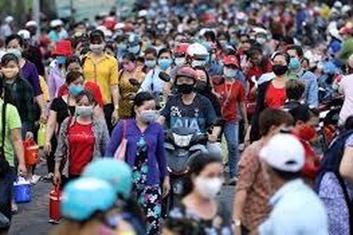 11% công nhân thường xuyên phải vay tiền để sinh hoạt hàng tháng