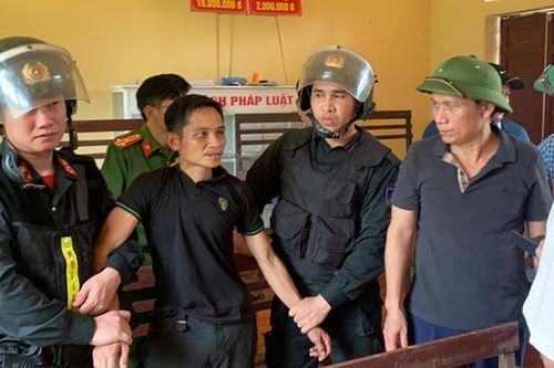 Thanh Hóa: Bắt giữ nghi phạm chém 3 hàng xóm sau 19 giờ lẩn trốn
