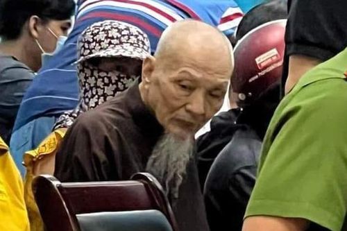 Ông Lê Tùng Vân có bị tạm giam khi tự ý rời Long An đi TP.HCM