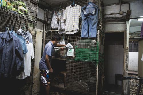 Những căn nhà chưa đầy 10 m2 với giá thuê 'trên trời' ở Hong Kong