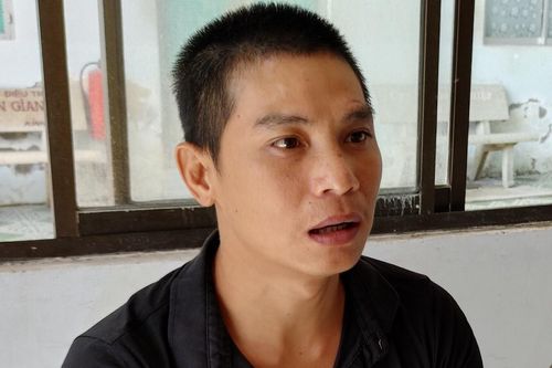 Em đâm anh ruột tử vong