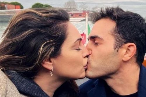 Người đẹp nóng bỏng Kelly Brook sắp lên xe hoa với tình trẻ Italia