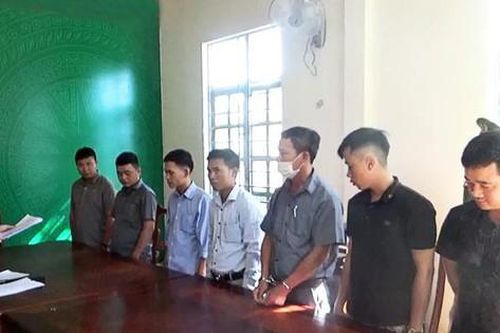 Khởi tố 7 cán bộ 'tiếp tay' phá rừng ở Lâm Đồng