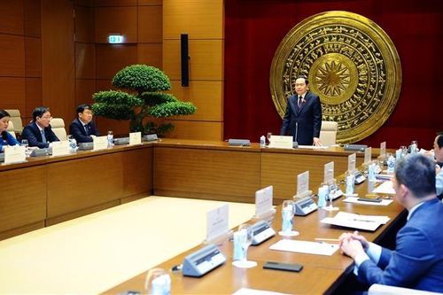 Cầu nối đóng góp tích cực, phát triển quan hệ hữu nghị vĩ đại Việt-Lào