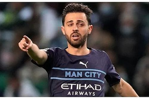 Barca vốn âm 500 triệu euro vẫn muốn có Bernardo Silva, Man City ra giá