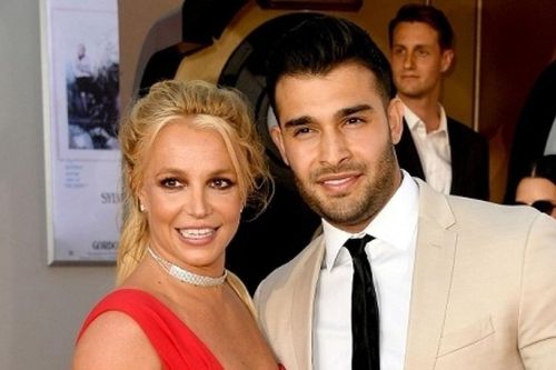 Lễ cưới Britney Spears và Sam Asghari tổ chức kín đáo, giới hạn khách mời