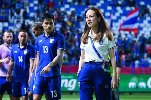1001 lý do sau khi 'voi con' Thái Lan về nước: 'Tập 2-3 ngày, sao đá lại U23 Việt Nam tập vài tháng'