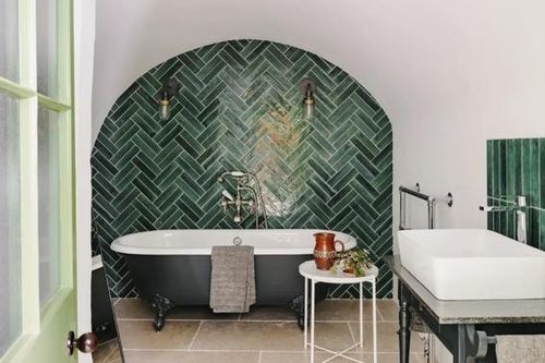 Cách đơn giản để phòng tắm trông rộng hơn