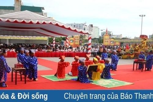 Độc đáo lễ hội bánh chưng - bánh giầy thành phố Sầm Sơn