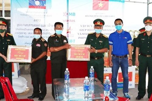Quân đội 2 tỉnh Thừa Thiên Huế và Salavan, Lào vun đắp tình đoàn kết hữu nghị