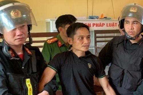Thanh Hóa: Bắt đối tượng chém 3 người thương vong rồi bỏ trốn trong rừng
